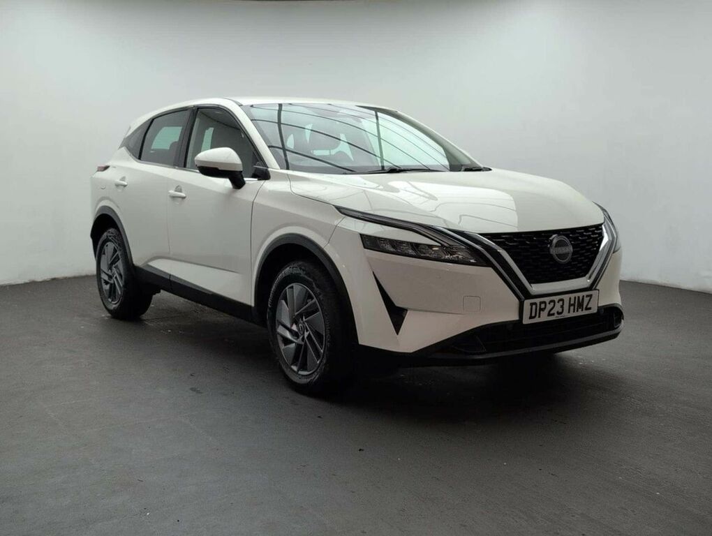 Nissan Qashqai 1.3 Qashqai Acenta Premium Dig-t Mhev White #2