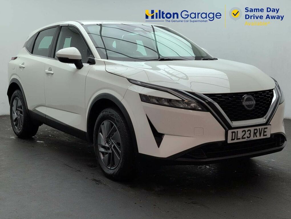 Nissan Qashqai 1.3 Qashqai Acenta Premium Dig-t Mhev White