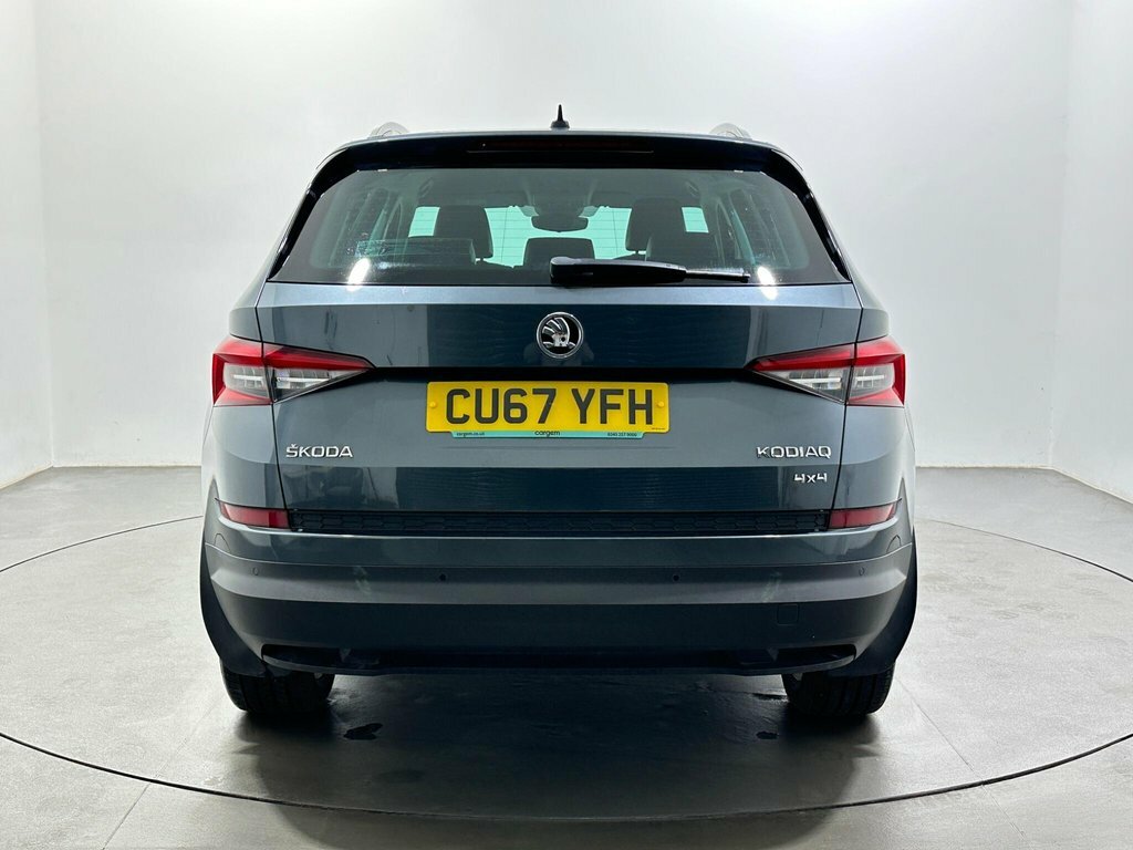 Skoda Kodiaq 2L Edition CU67YFH Grey #6