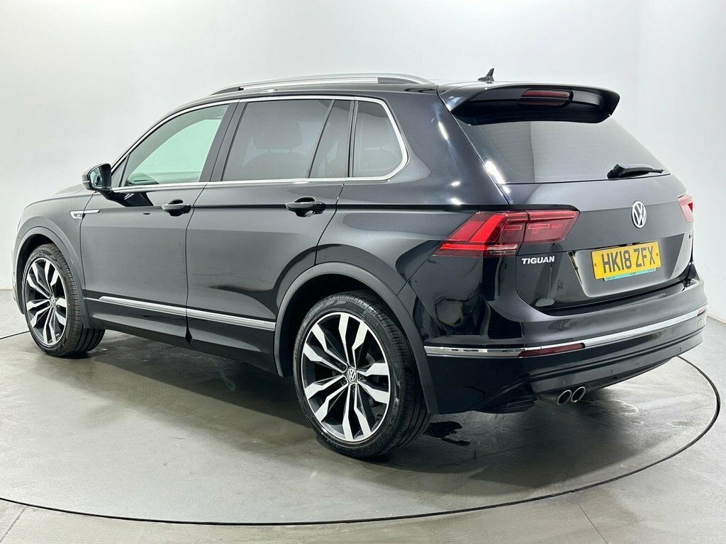 Volkswagen Tiguan 2L R-line HK18ZFX Black #5