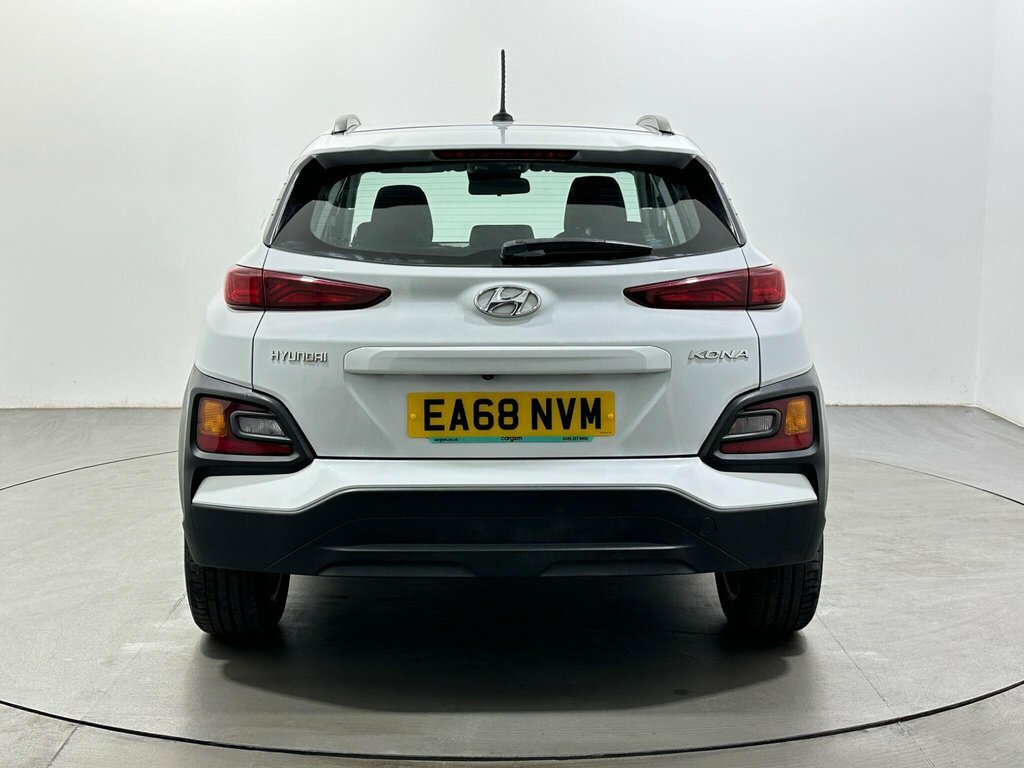 Hyundai Kona 1L Se White #6