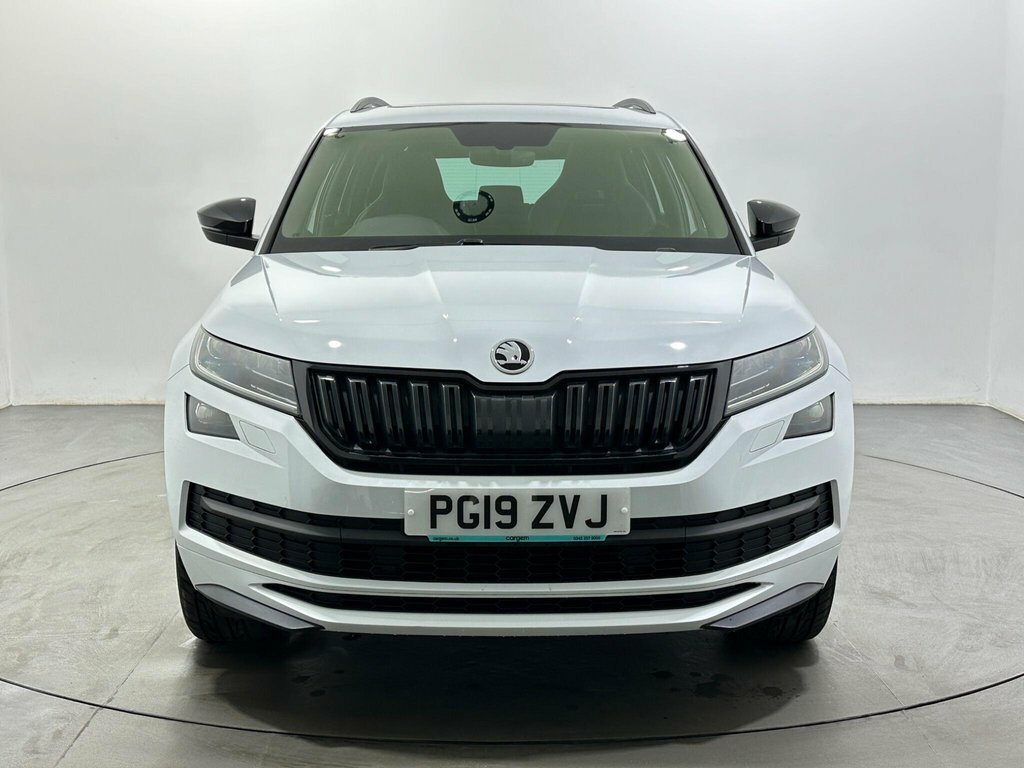 Skoda Kodiaq 2L Sportline PG19ZVJ White #2