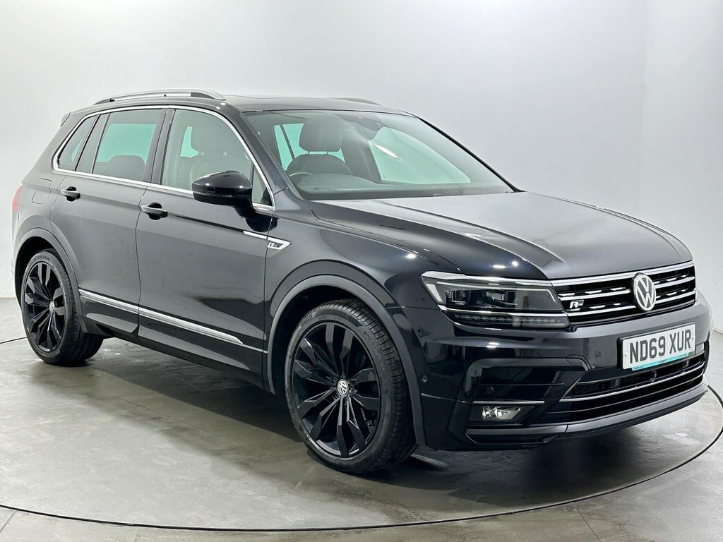 Volkswagen Tiguan 2L R-line Tech Black