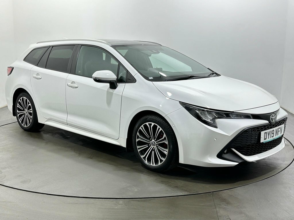 Toyota Corolla 1.2L Design White