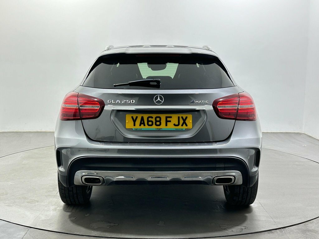 Mercedes-Benz GLA Class 2L Amg Line YA68FJX Grey #6