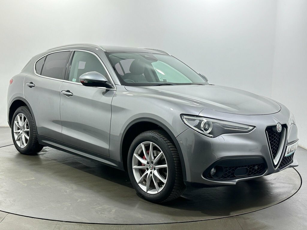 Alfa Romeo Stelvio 2.2L Speciale Grey