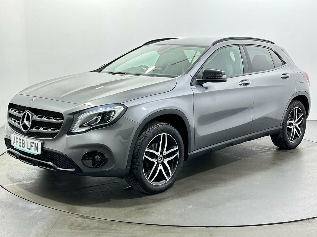 Mercedes-Benz GLA Class 1.6L Urban Edition Grey #3
