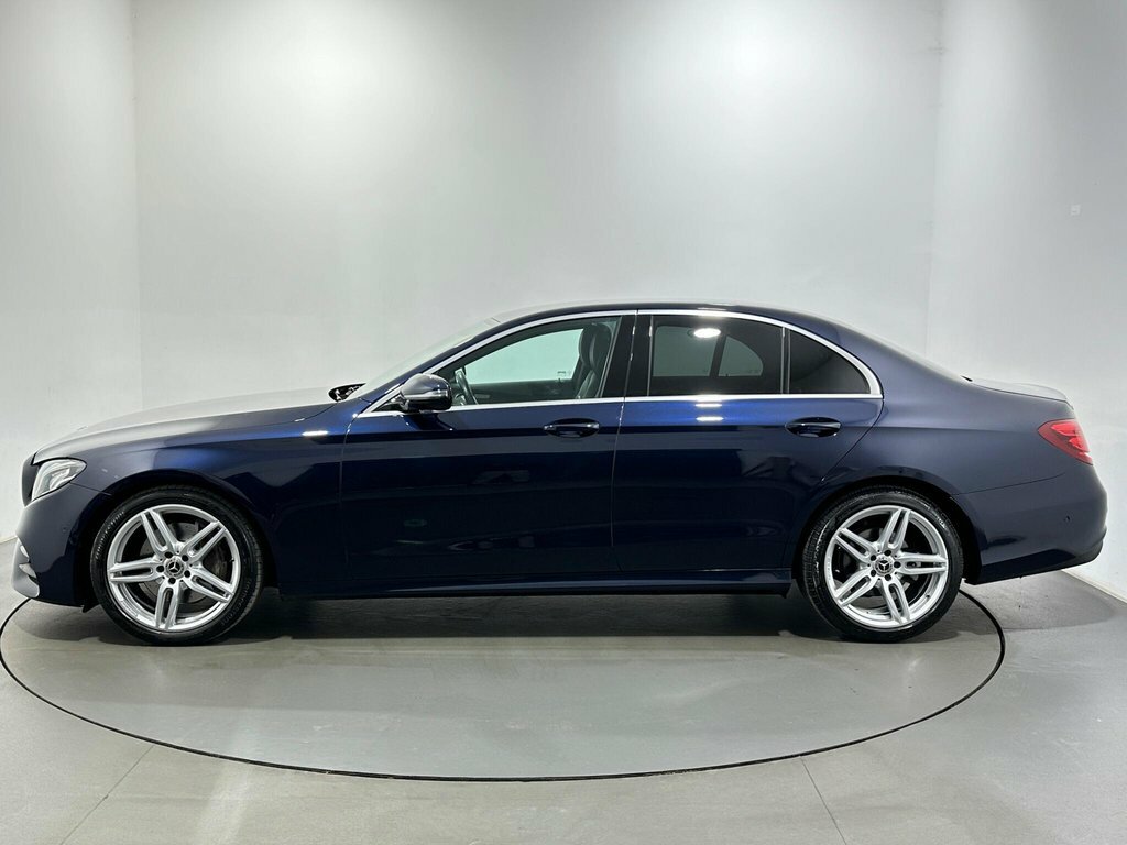 Mercedes-Benz E Class 2L Amg Line Blue #4