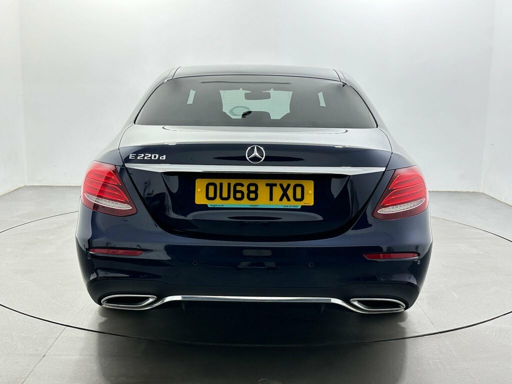 Mercedes-Benz E Class 2L Amg Line Blue #6