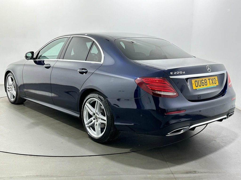 Mercedes-Benz E Class 2L Amg Line Blue #5