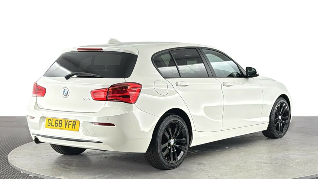 BMW 1 Series 1.5 118I Sport Hatchback Euro 6 GL68VFR White #4