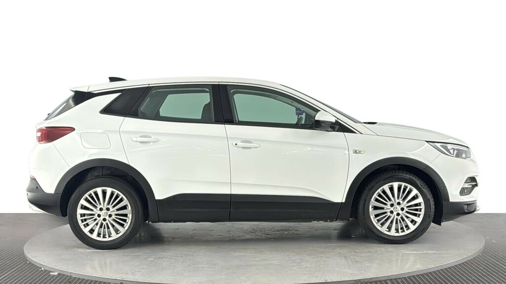 Vauxhall Grandland X 1.5 Turbo D Business Edition Nav Suv Ma SH69OYX White #3