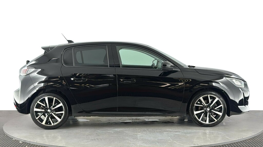 Peugeot 208 1.2 Puretech Allure Hatchback Eu SD20FKT Black #3