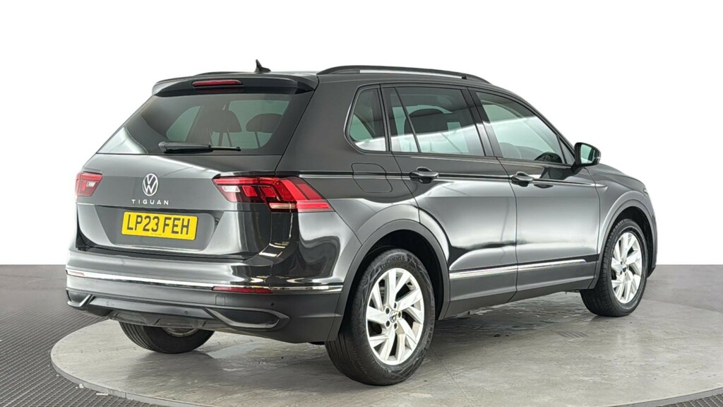 Volkswagen Tiguan 1.5 Tsi Life Suv Euro 6 Ss 1 LP23FEH Grey #4