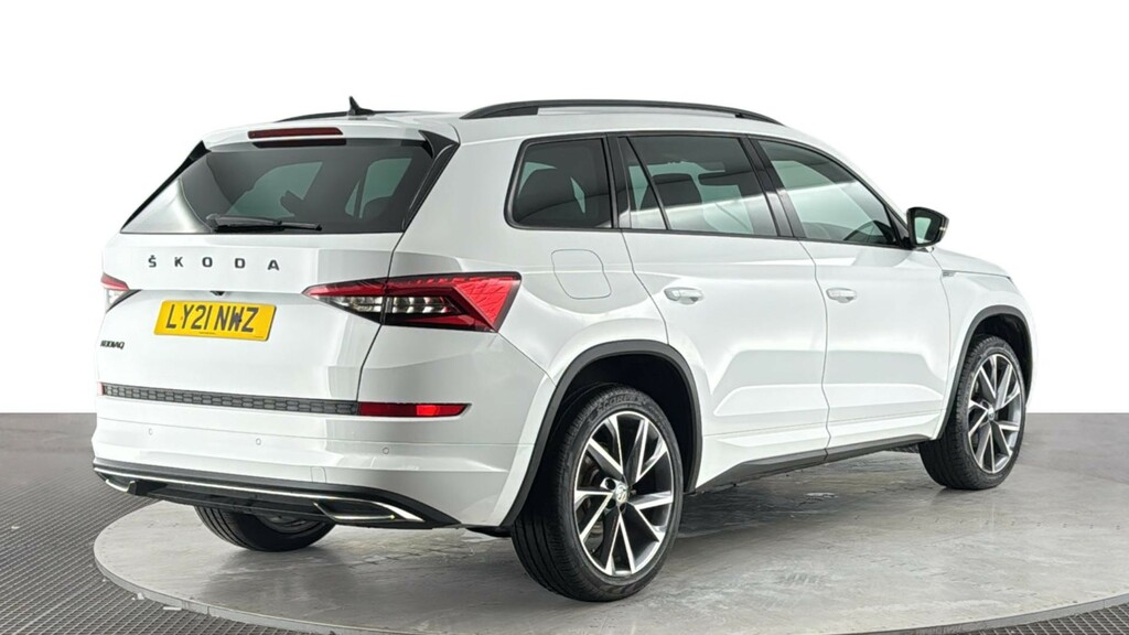 Skoda Kodiaq 1.5 Tsi Act Sportline Suv Dsg Euro 6 S White #4