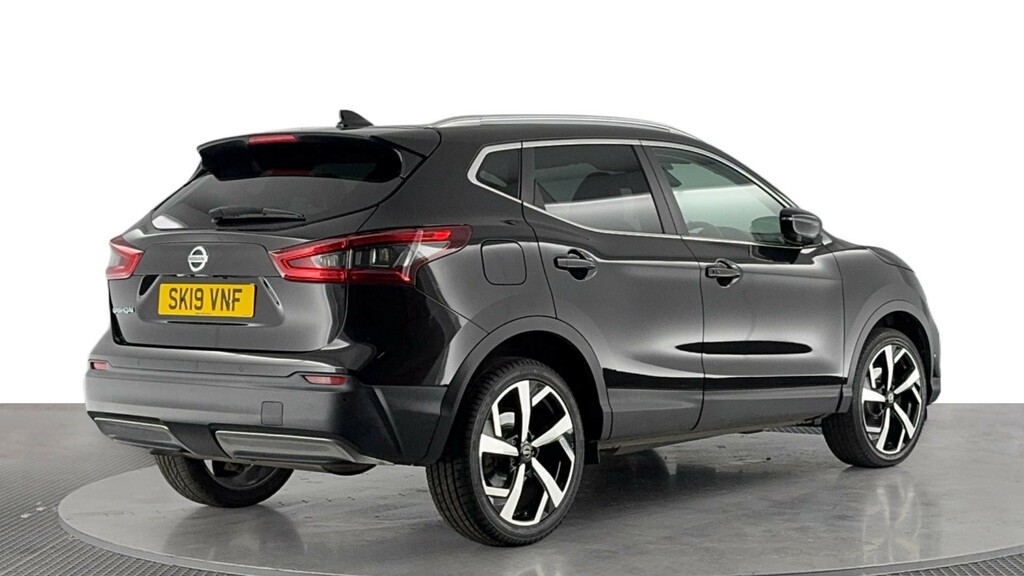 Nissan Qashqai 1.3 Dig-t Tekna Suv Euro 6 Ss SK19VNF Black #4