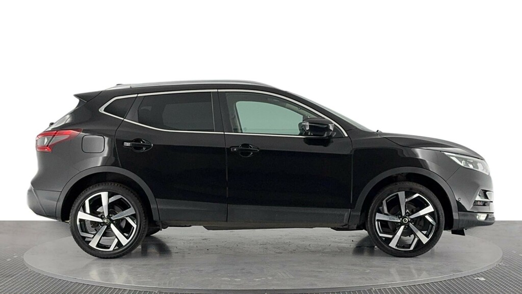 Nissan Qashqai 1.3 Dig-t Tekna Suv Euro 6 Ss SK19VNF Black #3