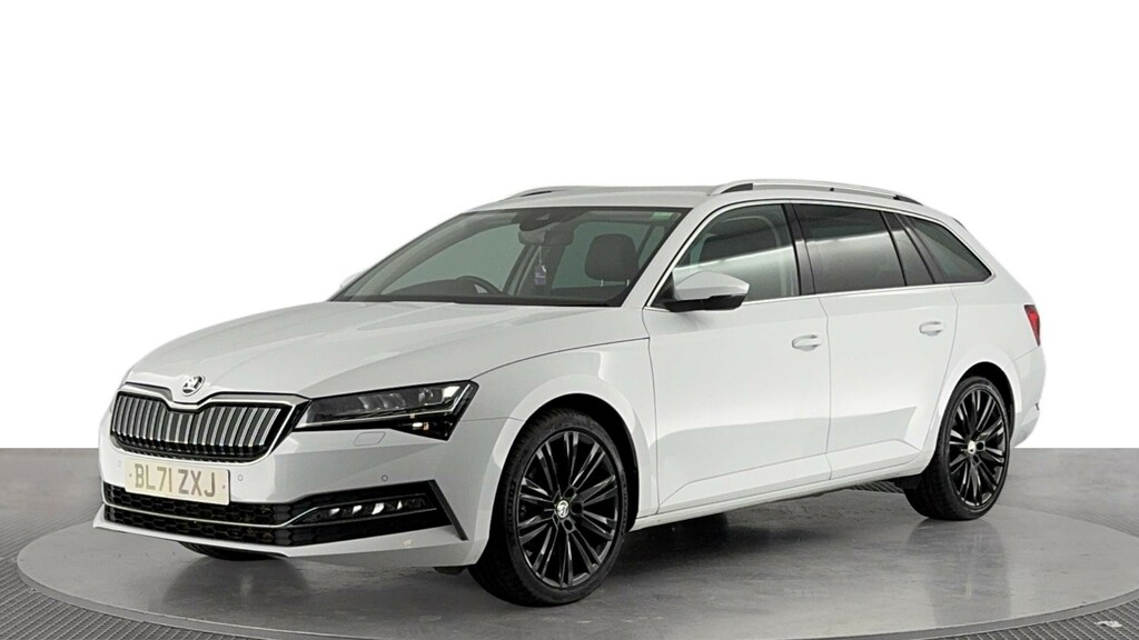 Skoda Superb 1.4 Tsi Iv 13Kwh Se L Estate Plug-in Hy White