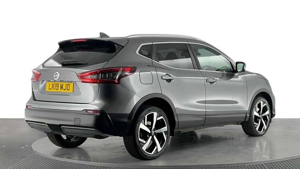 Nissan Qashqai 1.3 Dig-t Tekna Suv Euro 6 Ss LK19MJO Grey #4