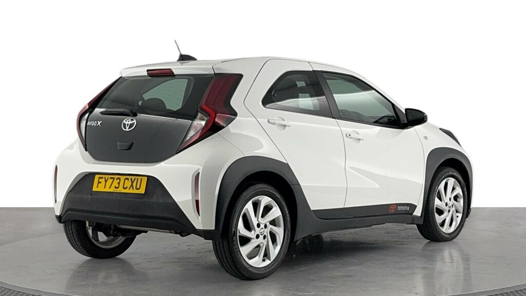 Toyota Aygo X 1.0 Vvt-i Pure Hatchback X-shift Euro 6 FY73CXU White #4