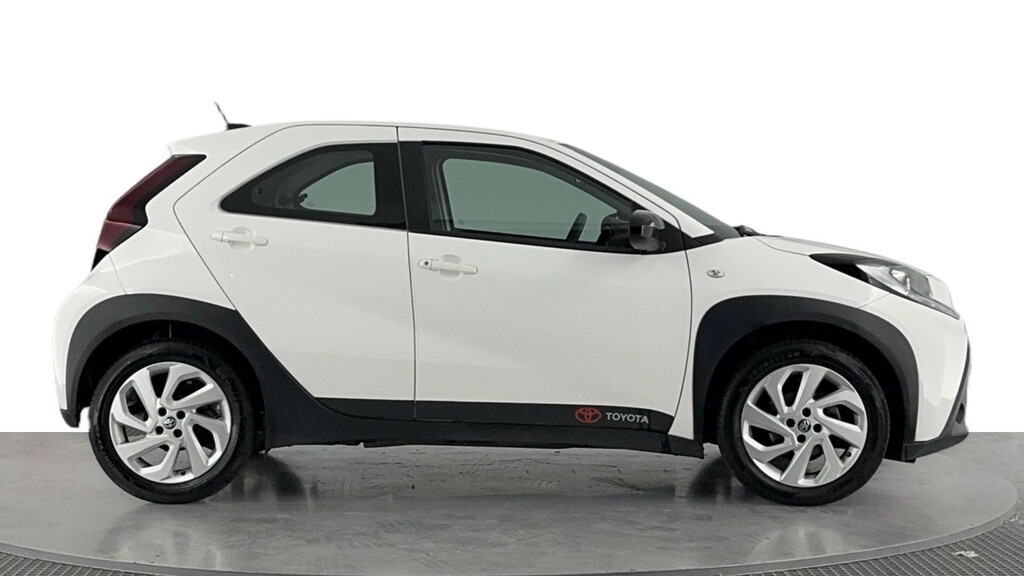 Toyota Aygo X 1.0 Vvt-i Pure Hatchback X-shift Euro 6 FY73CXU White #3