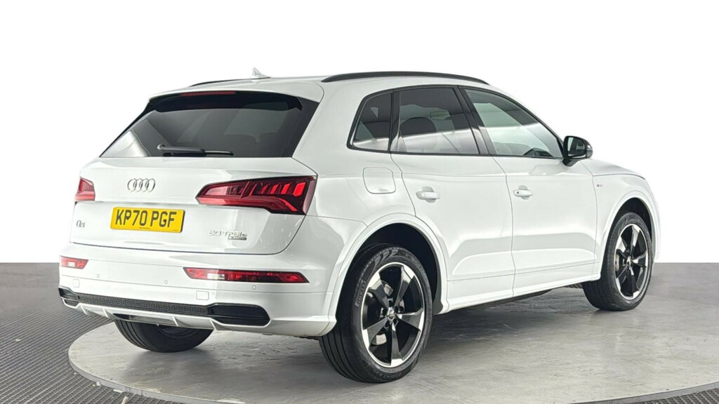 Audi Q5 2.0 Tfsie 50 Black Edition Suv Plug-in KP70PGF White #4