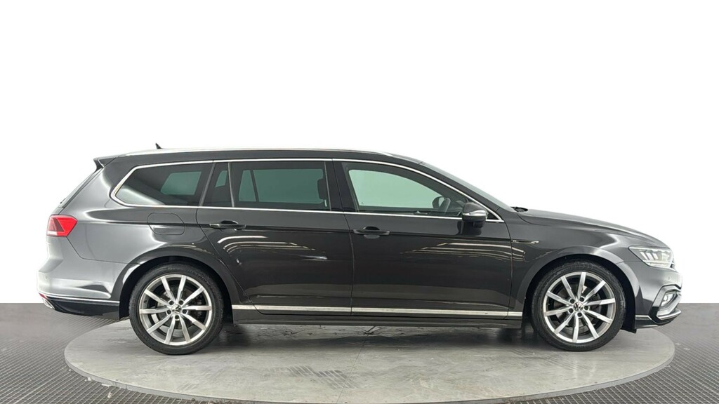 Volkswagen Passat Mk8 Facelift Est 1.5 Tsi 150Ps Se Nav Evo Black #3