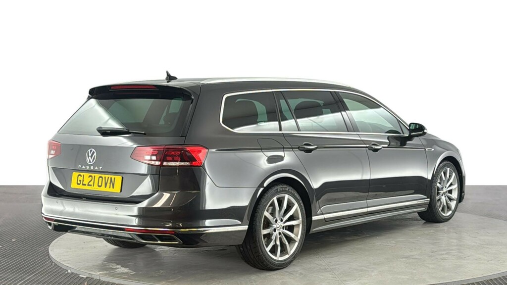 Volkswagen Passat Mk8 Facelift Est 1.5 Tsi 150Ps Se Nav Evo Black #4