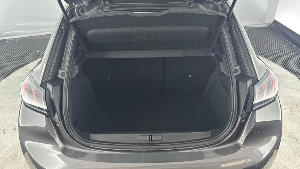 Peugeot 208 208 Gt Line Puretech Ss White #15
