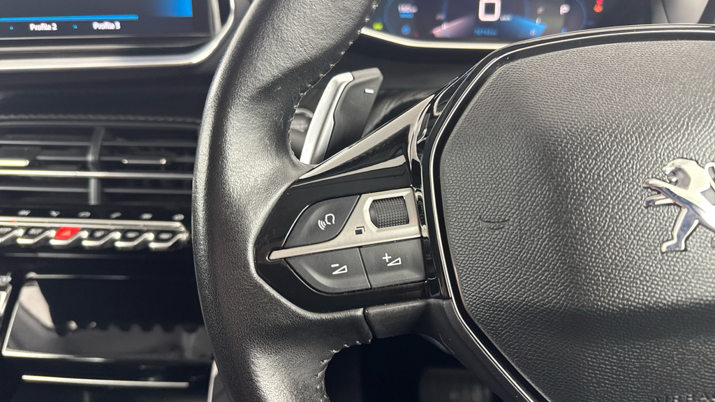 Peugeot 208 208 Gt Line Puretech Ss White #39