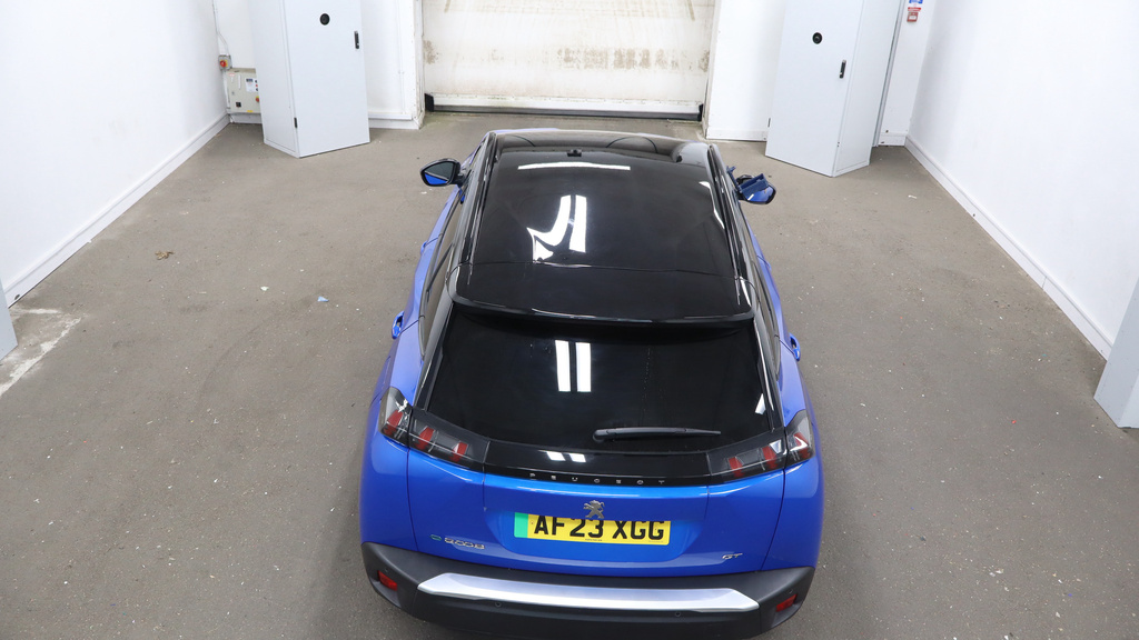 Peugeot e-2008 50Kwh Gt Suv 7Kw Charger 136 Blue #2