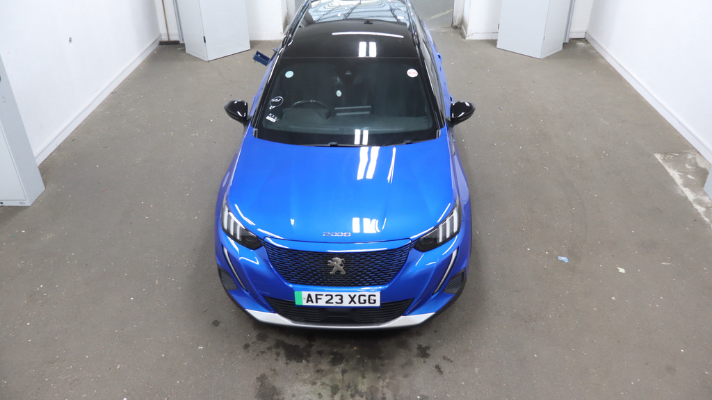 Peugeot e-2008 50Kwh Gt Suv 7Kw Charger 136 Blue