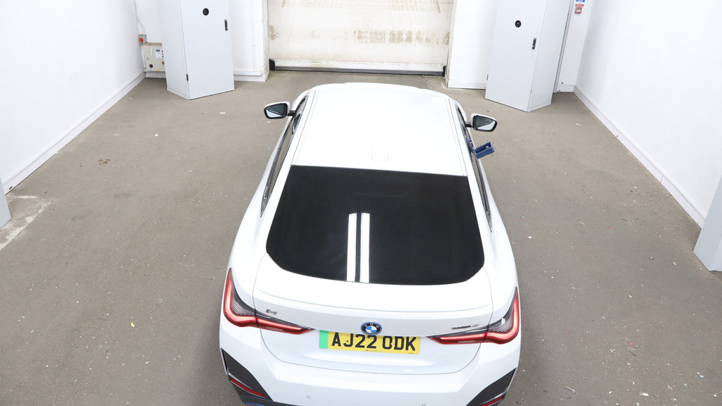 BMW i4 40 83.9Kwh M Sport Gran Coupe Ed White #2