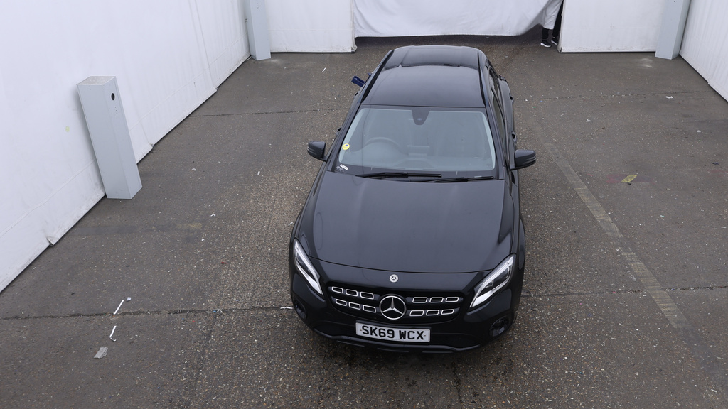 Mercedes-Benz GLA Class 1.6 Gla180 Gpf Urban Edition Suv 7G-dct Black