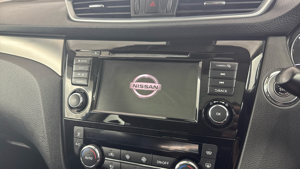 Nissan Qashqai 1.3 Dig-t N-connecta Euro 6 Ss Black #12