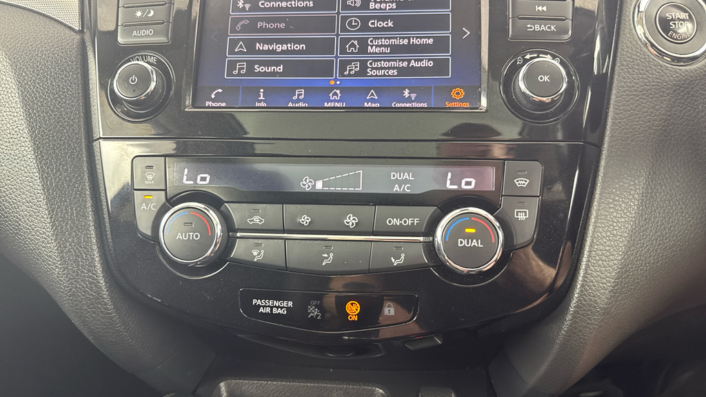Nissan Qashqai 1.3 Dig-t N-connecta Euro 6 Ss Black #37
