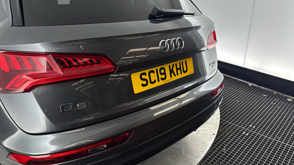 Audi Q5 2.0 Tdi 40 Sport S Tronic Quattro Euro 6 Ss Black #24