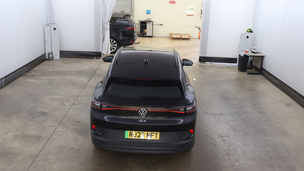 Volkswagen ID.4 Pure 52Kwh Life Suv 148 Ps Black