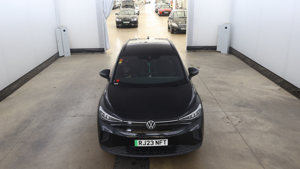 Volkswagen ID.4 Pure 52Kwh Life Suv 148 Ps Black #2