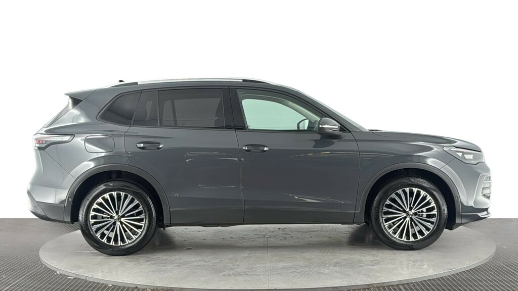Volkswagen Tiguan 1.5 Etsi Mhev Match Suv Hybrid Dsg Euro VE24NYD Grey #3