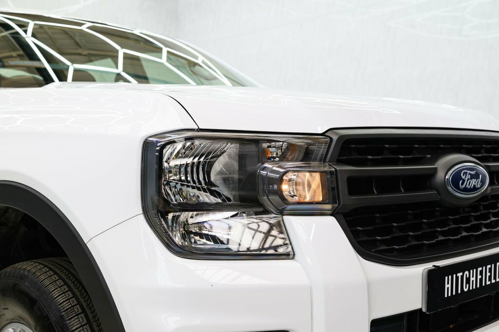 Ford Ranger Pickup YK24UWV White #2