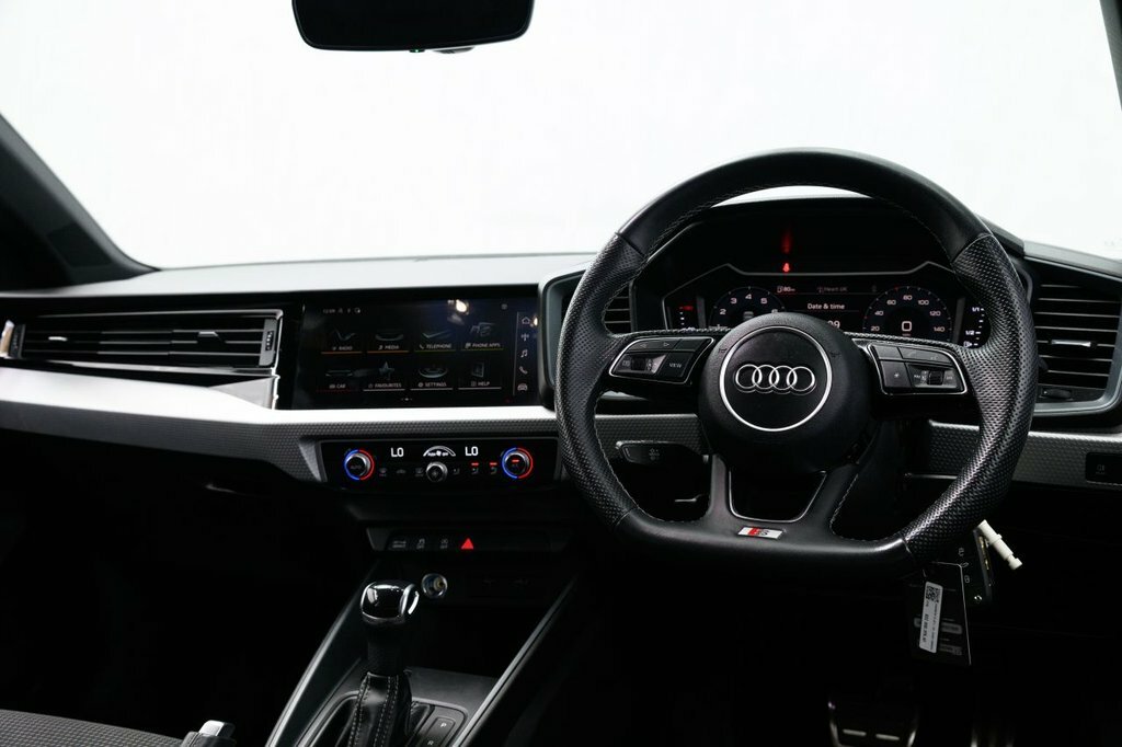Audi A1 1L Black Edition KP72VLU Grey #3