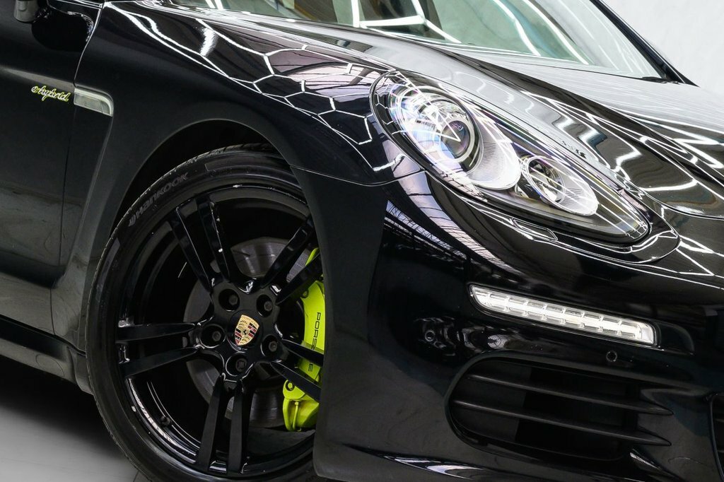 Porsche Panamera Hatchback Black #2