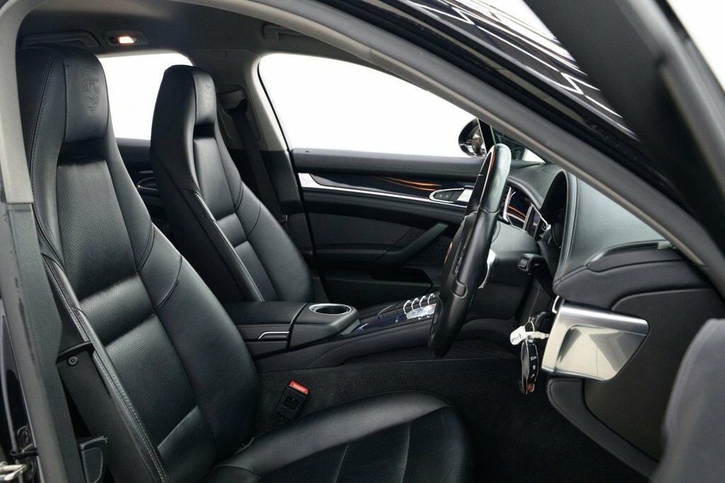 Porsche Panamera Hatchback Black #14