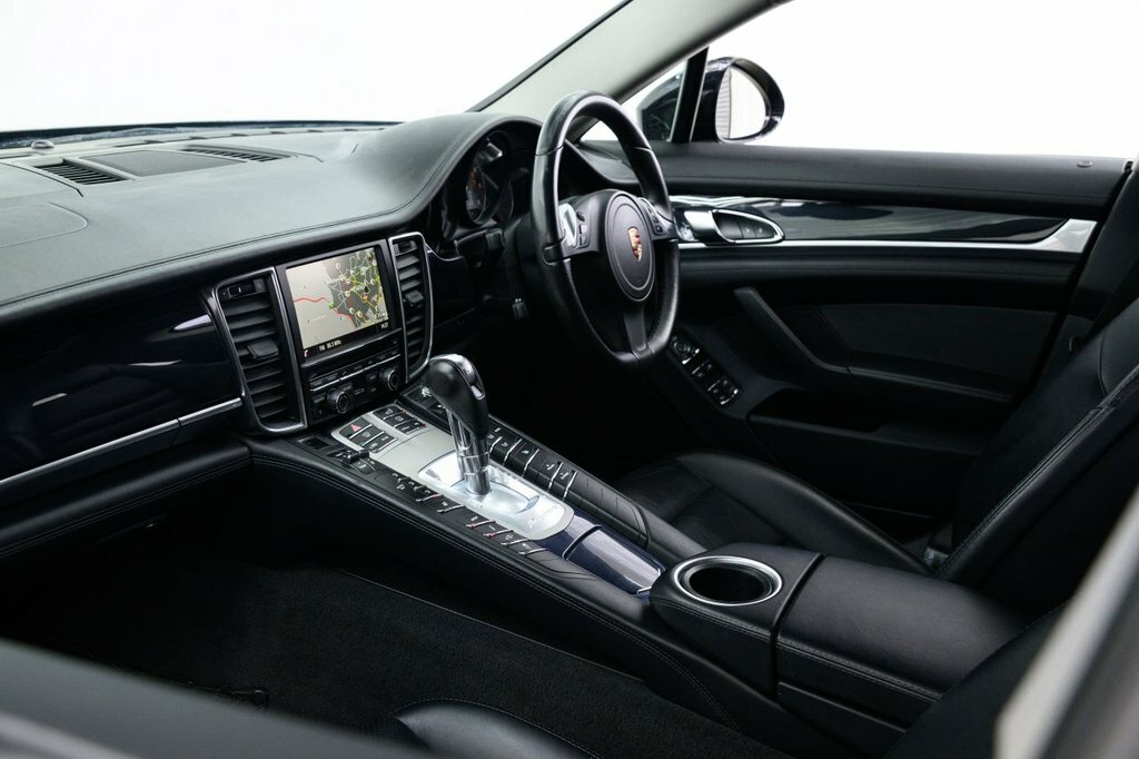 Porsche Panamera Hatchback Black #27