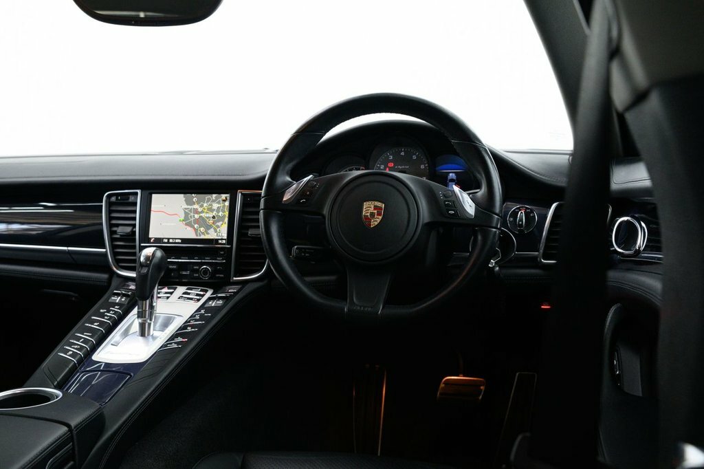 Porsche Panamera Hatchback Black #34