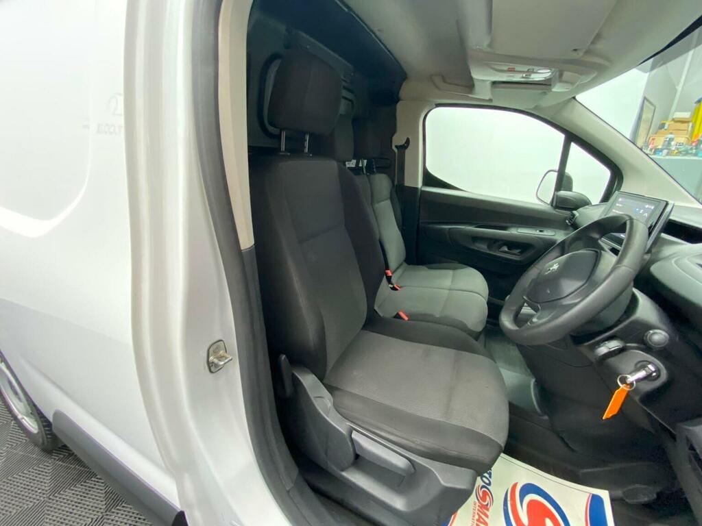 Peugeot Partner 1.5 Bluehdi 1000 Professional Premium Standard P White #6