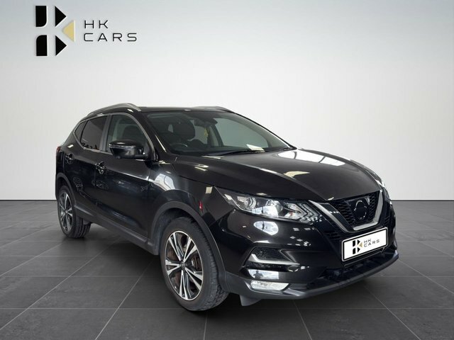 Nissan Qashqai Panroof1.2 Dig-t N-connecta Suv Xtr ML67FVY Black