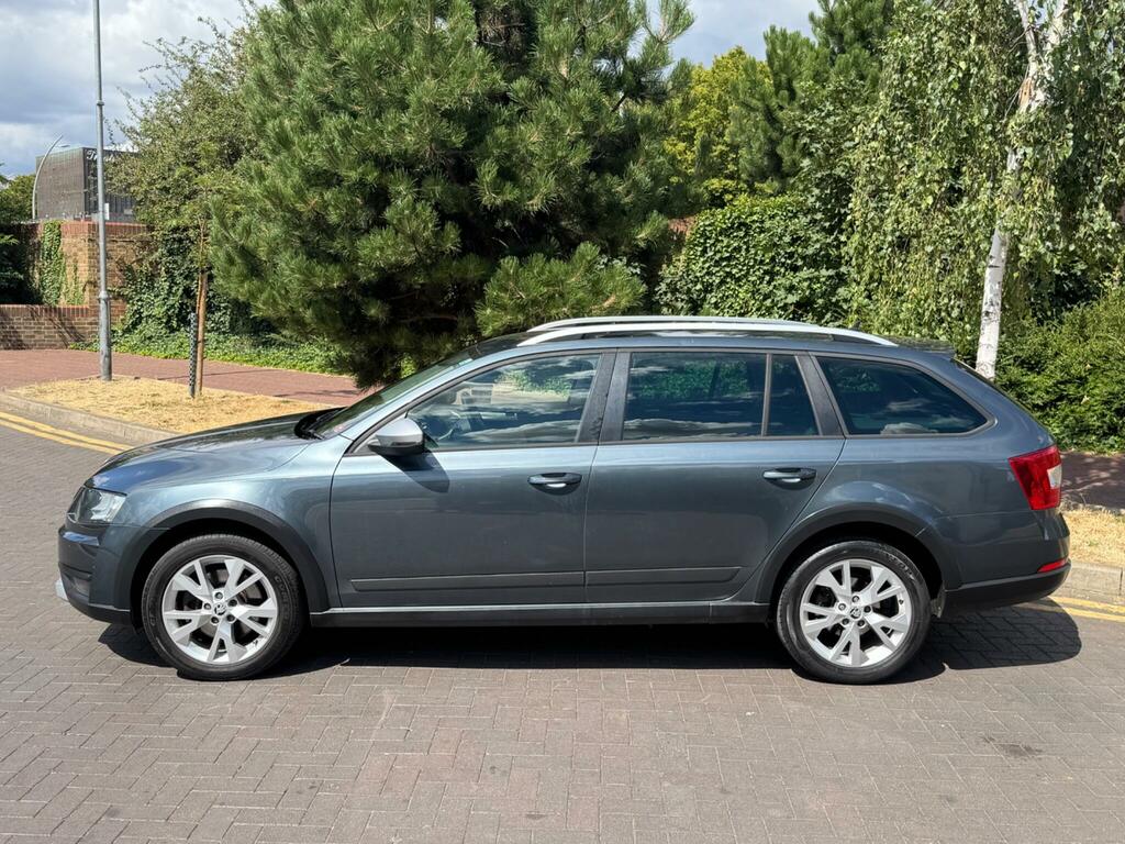 Skoda Octavia 2.0 Tdi Scout Dsg 4Wd Euro 6 Ss Grey #6