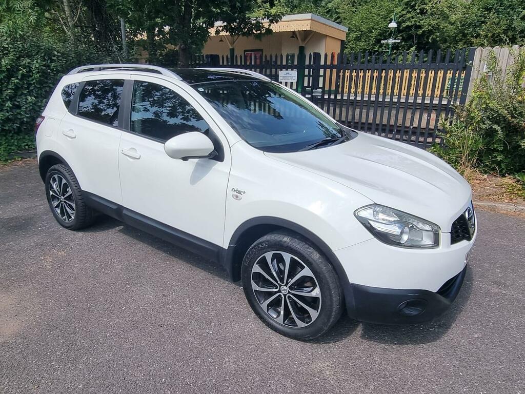 Nissan Qashqai 1.6 N-tec Cvt 2Wd Euro 5 WG62HGK White